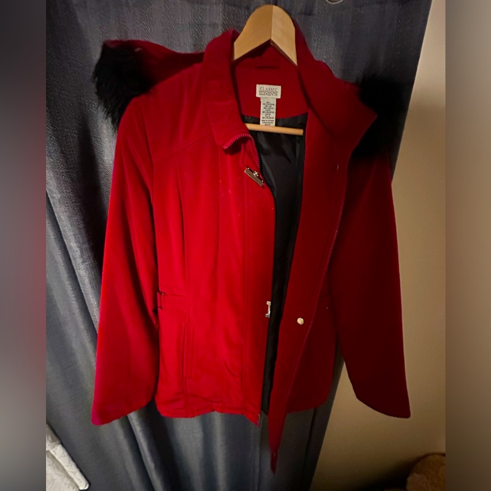 Classic Elements Women’s Jacket